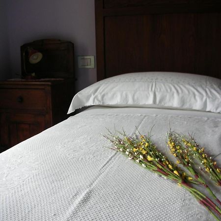 Poggio Dei Prugnoli Bed & Breakfast Tavoleto Cameră foto