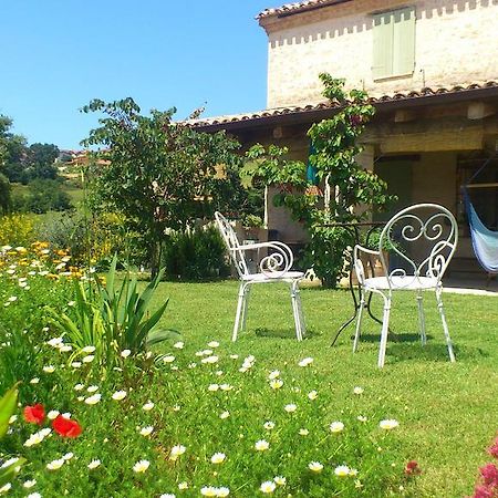 Poggio Dei Prugnoli Bed & Breakfast Tavoleto Exterior foto