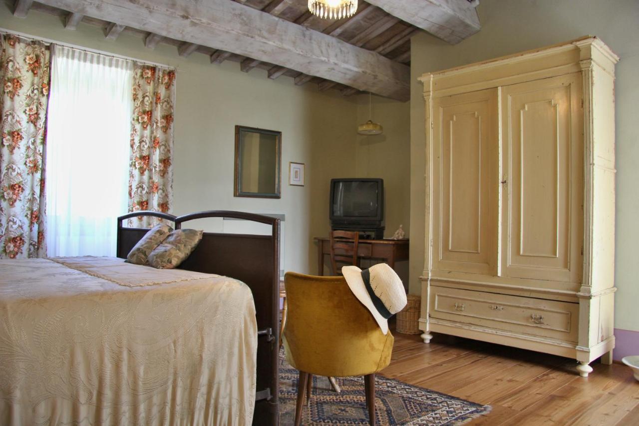Poggio Dei Prugnoli Bed & Breakfast Tavoleto Exterior foto