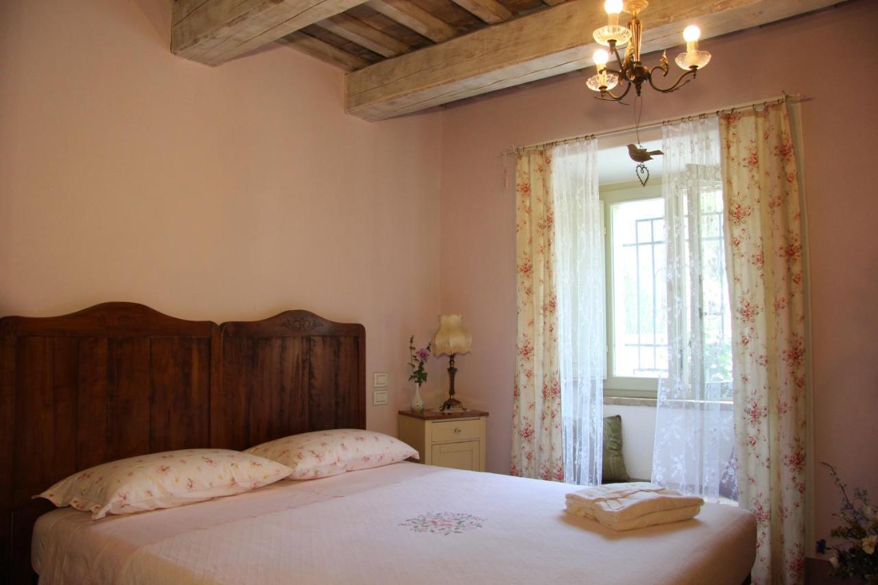 Poggio Dei Prugnoli Bed & Breakfast Tavoleto Exterior foto