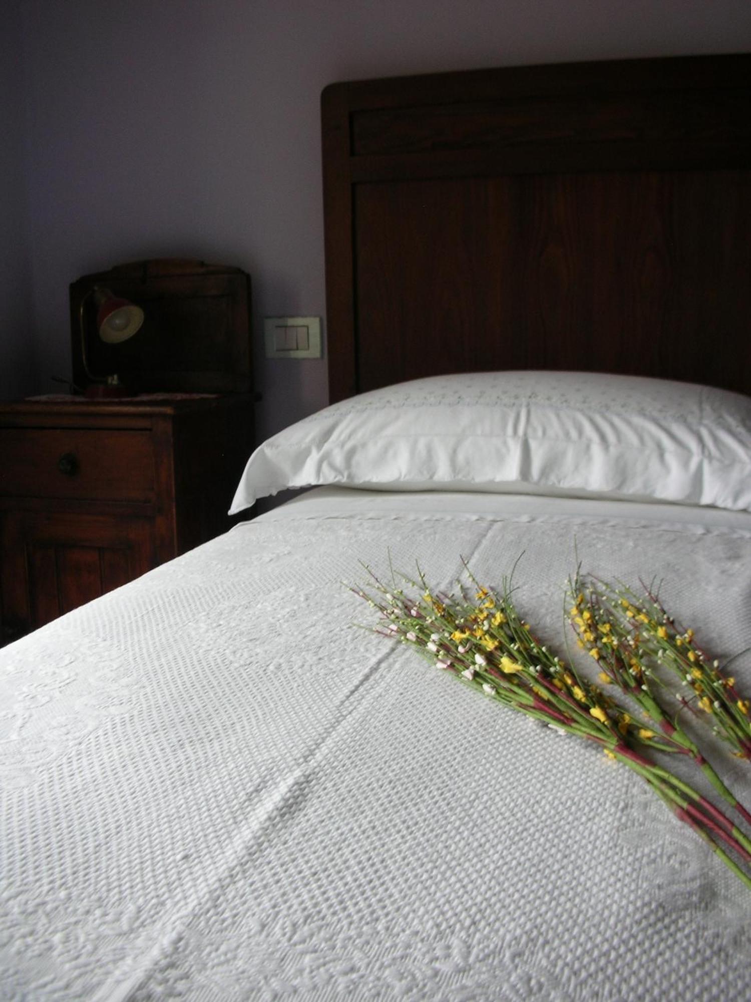 Poggio Dei Prugnoli Bed & Breakfast Tavoleto Cameră foto