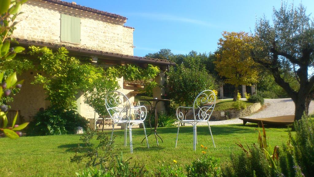 Poggio Dei Prugnoli Bed & Breakfast Tavoleto Exterior foto