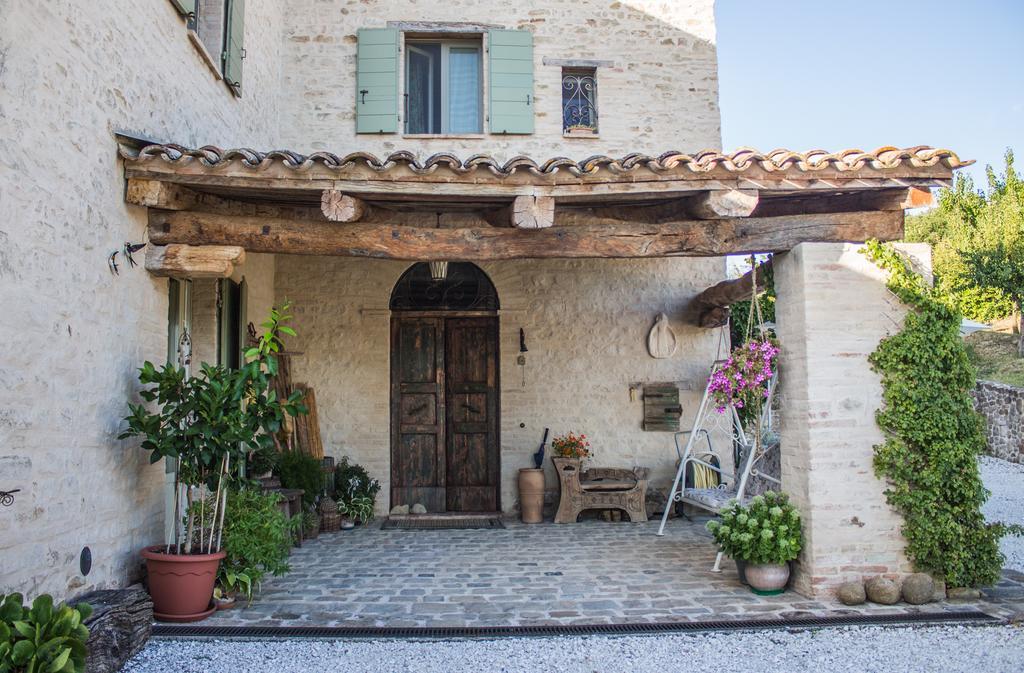 Poggio Dei Prugnoli Bed & Breakfast Tavoleto Exterior foto