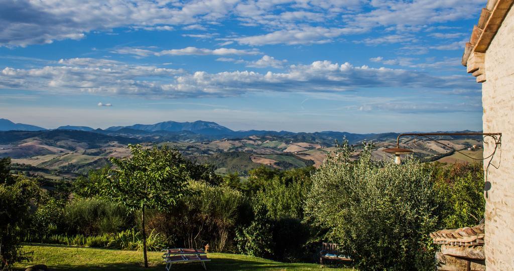 Poggio Dei Prugnoli Bed & Breakfast Tavoleto Exterior foto