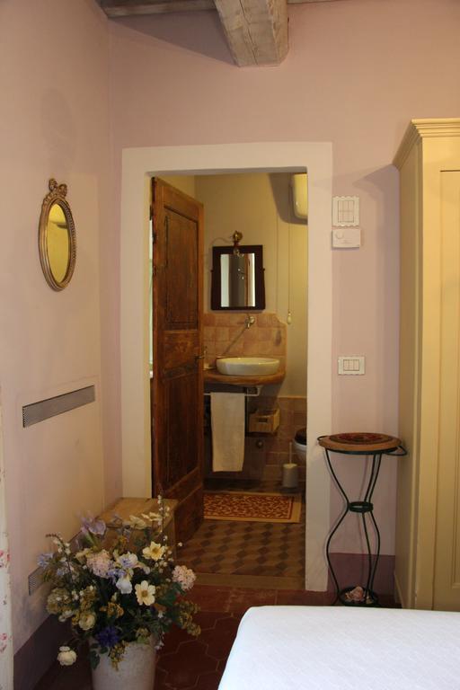 Poggio Dei Prugnoli Bed & Breakfast Tavoleto Exterior foto
